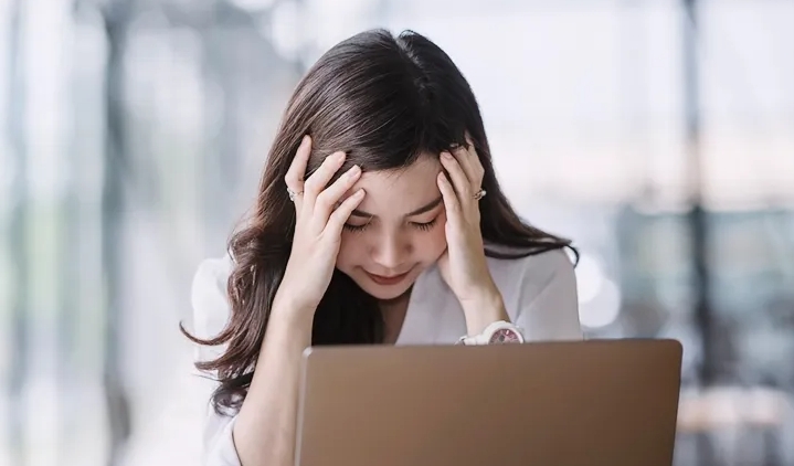 7 วิธี ลดอาการ "ปวดหัวไมเกรน" อย่างได้ผล