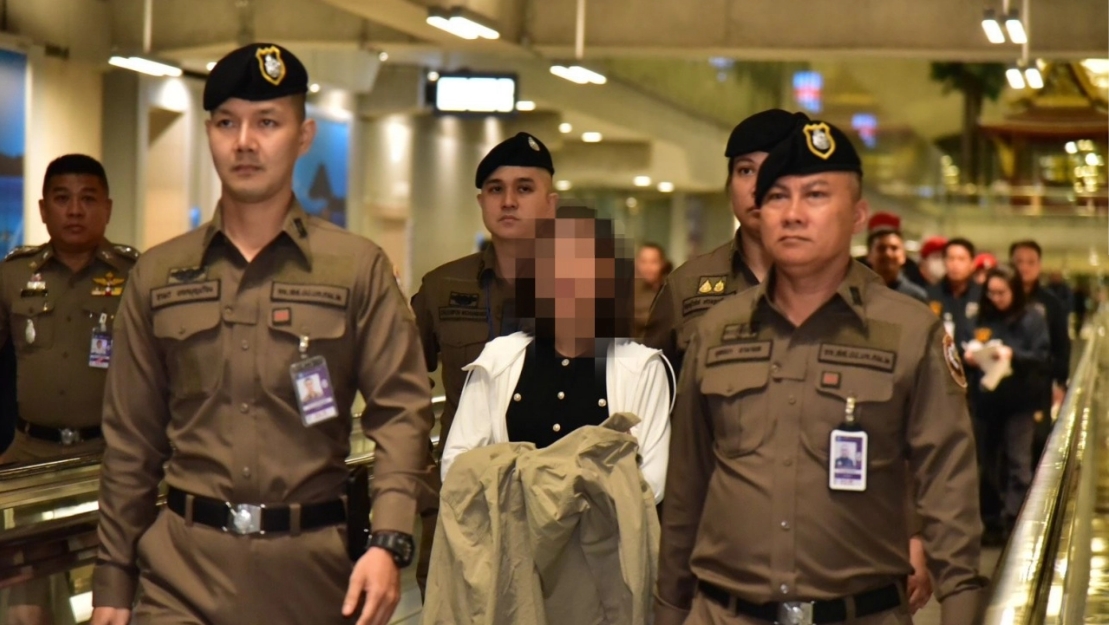 จับโบรกเกอร์สาว คดี "หมอบุญ" ชวนคนร่วมลงทุน หนีซ่อนตัวที่จีน