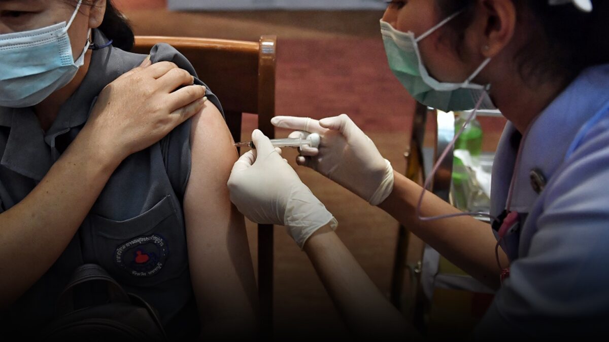เปิด 3 ช่องทาง ชวนประชาชน 18-59 ปี ลงทะเบียนฉีดวัคซีน เที่ยงวันนี้เป็นต้นไป!